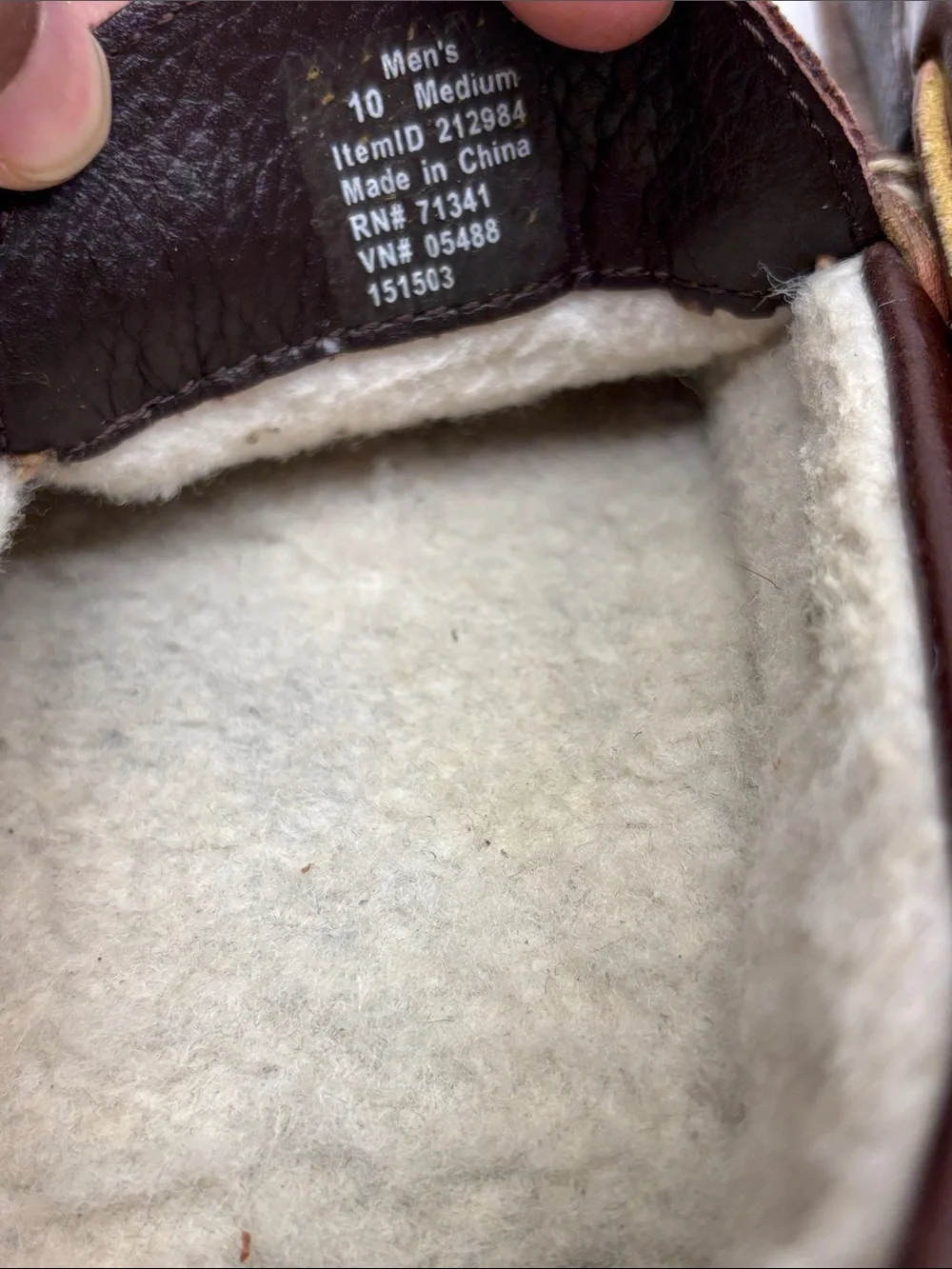 L. L. Bean slippers for men’s SZ 10 medium, box 71